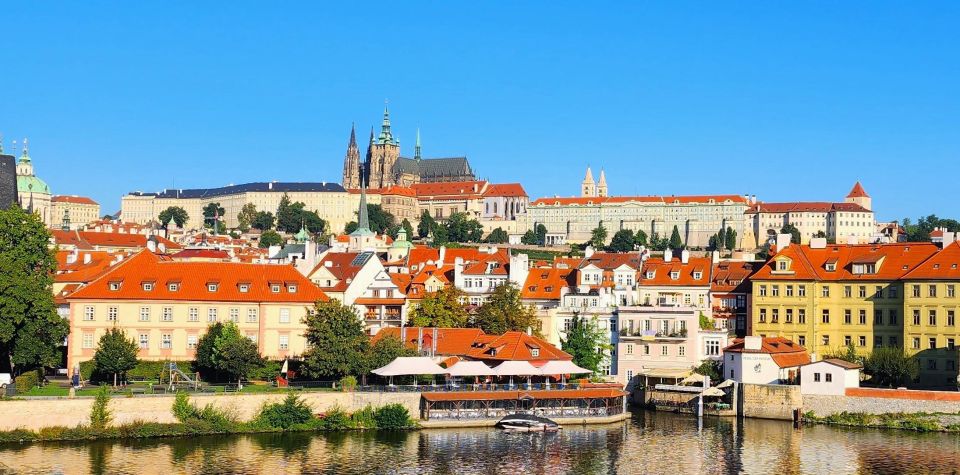 Prague: Prague Castle Private Walking Tour - Price and value: is $82 worth it for Prague Castle?