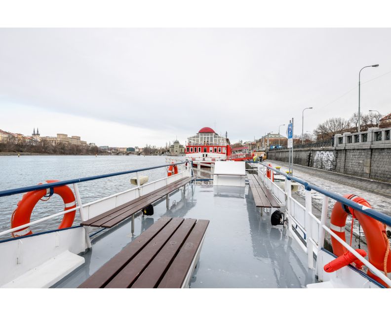 Prague: Private Beer Boat Cruise with Unlimited Beer - Is This Cruise Right for Your Group?