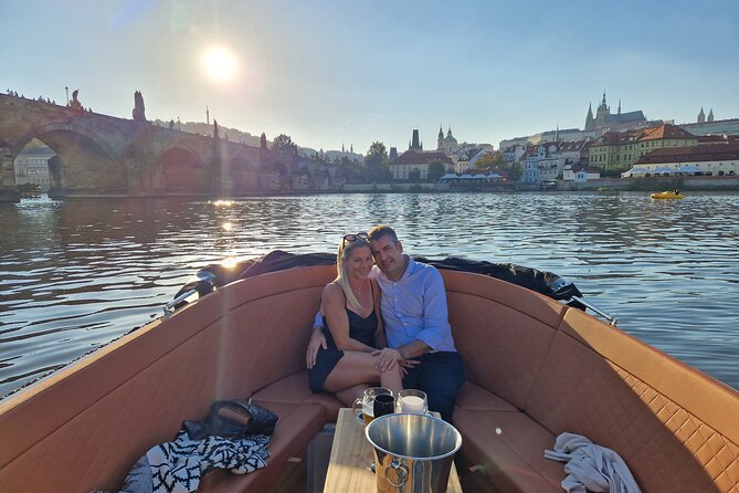 Prague Private Boat Tour - 2 Hours - Karlin and the modern river: architecture, art galleries, theatre, and markets