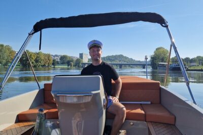 Prague Private Boat Tour - 2 Hours - Hotel pickup and the short ride to the river