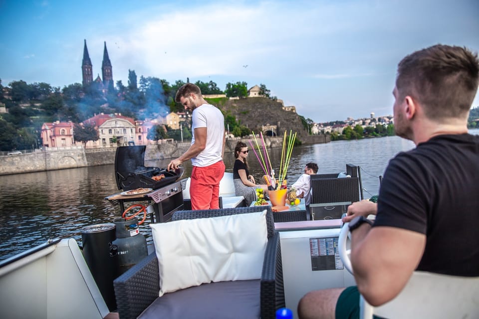 Prague: Private River Cruise with Unlimited Beer or Prosecco - The meeting point at Výtoň: getting on board without stress