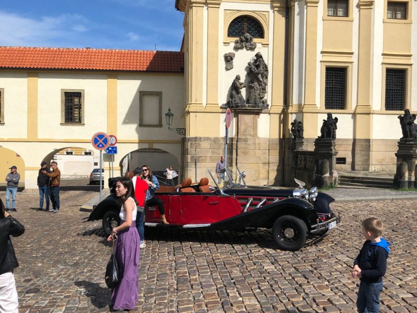 Prague: Private Tour by Vintage Car - Josefov and the synagogues: seeing the smallest quarter with big meaning