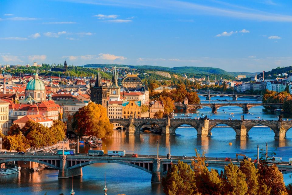 Prague : Private Walking Tour with A Guide (Private Tour) - Guide quality: languages, professionalism, and the name to watch