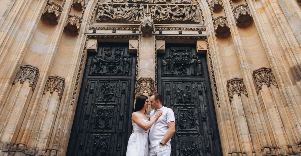 Prague: Professional Photoshoot at Prague Castle - Key highlights at a glance