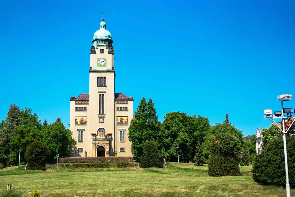 Prague: Psychiatric Hospital and Abandoned Cemetery Tour - Inside the wards: what you’ll learn during the 2.5-hour guided part