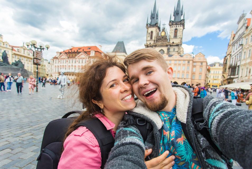 Prague Royal Castle, St Vitus, Golden Lane Tour with Tickets - Key points worth knowing