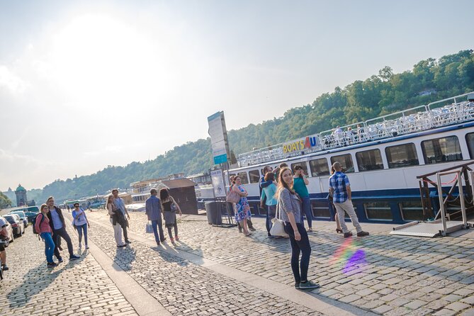 Prague: Sightseeing Boat Cruise with Buffet Dinner - Prague Vltava at Night: why this cruise is such an easy win