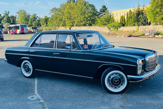 Prague Sightseeing Express Tour in Classic Car - Classic-car comfort and fast coverage in Prague’s center