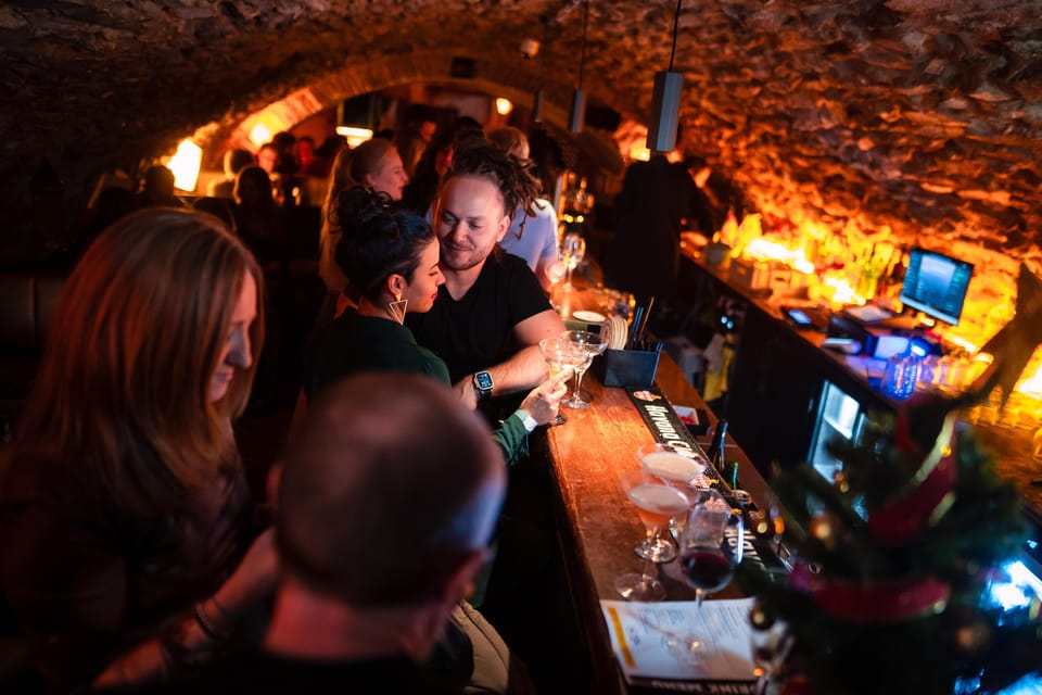 Prague: Thursday Stand-Up Comedy in English - Metro Comedy Club location: steps from Charles Bridge area