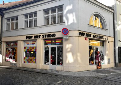 Prague: Ticket to POP ART STUDIO PRAGUE - Finding the Right Spot: A Small Venue-Check Caution