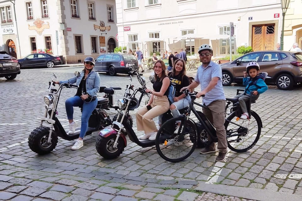 Prague: Tour by Electric Scooter or Cruiser eBike - Parks and river-adjacent pauses: Park Cihelna and Rudolfinum