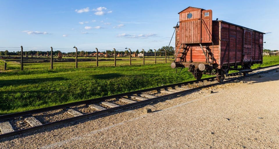 Prague: Tour to Auschwitz Birkenau - Key things that make this Prague to Auschwitz-Birkenau tour work
