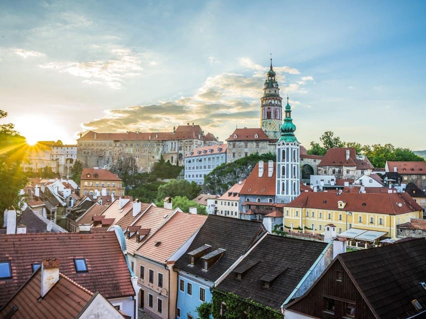 Prague: Transfer to Vienna via fabulous Cesky Krumlov - Lunch hour strategy: choose food without rushing your day