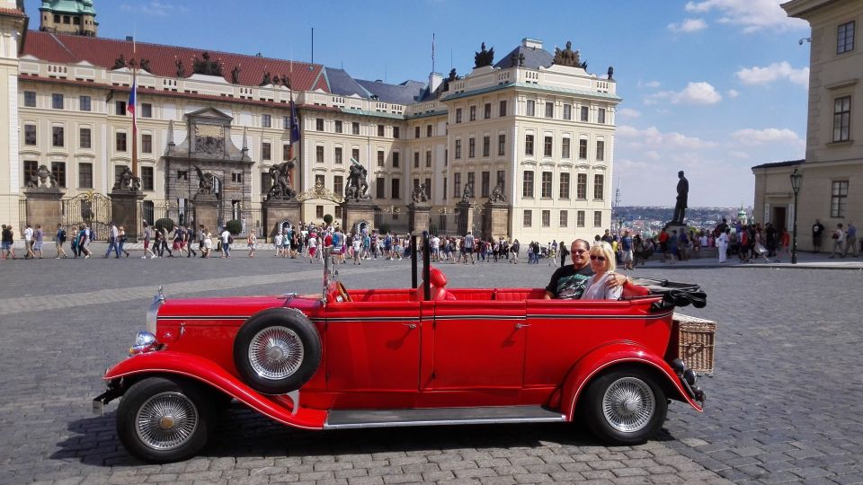 Prague: Vintage Car Ride and Walking Tour - Key highlights at a glance