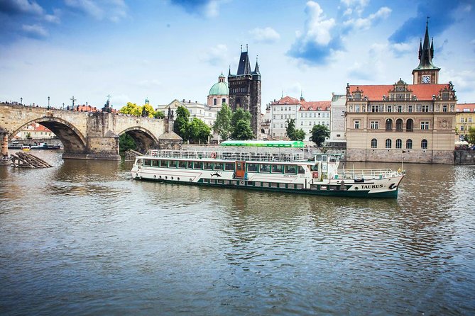 Prague Vltava River Lunch Cruise - Price and Logistics: Good Value, But Know the Boundaries