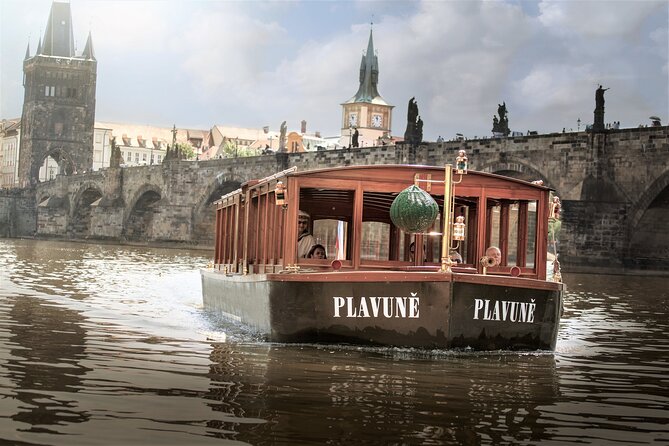 Prague Walking Tour with River Boat Cruise and Lunch - 6 hours - Old Town Square to Charles Bridge: Getting Oriented Fast