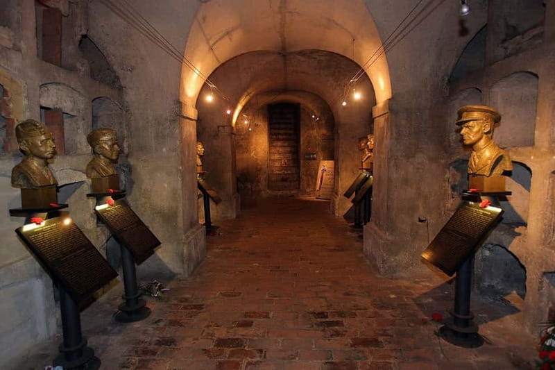 Prague: WWII Tour with Local Historian SMALL GROUP - Key things I’d plan around