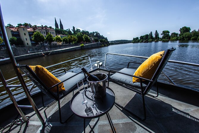 Prague YachtBoat CLASSIC cruise with Unlimited Beer or Prosecco - The captain and why it matters more than you think