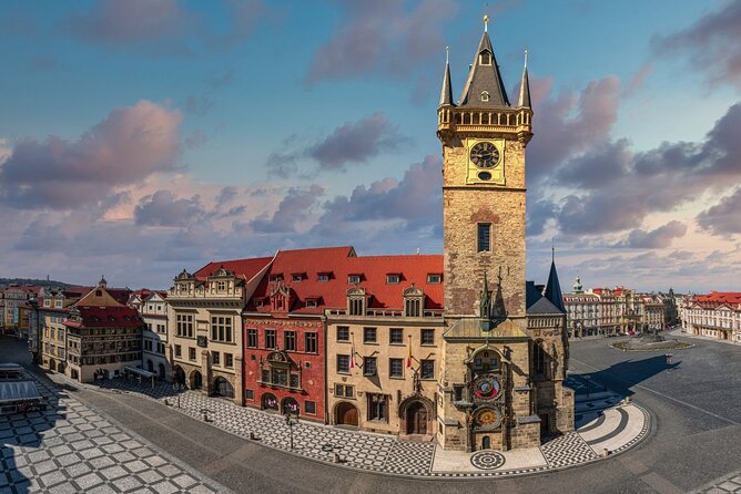 Prague's charming old places tour in Russian language - Old Town Beginnings: From the National Theatre to Rotunda and Viewpoints