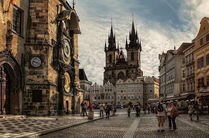 Private 4-hour City Tour of Prague with driver & official guide w/ Hotel pick up - Dancing House stop: architecture viewing without entry time