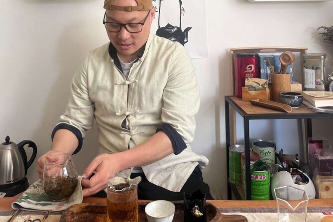 Private Authentic Tea Experience in Prague - Brewing at the right temperature: the skill you carry home