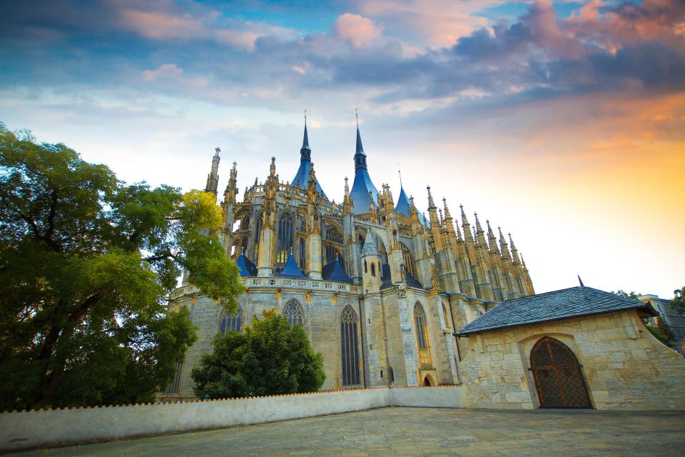 Private Guided Tour from Prague to UNESCO Kutna Hora - Who this private Kutná Hora tour is best for