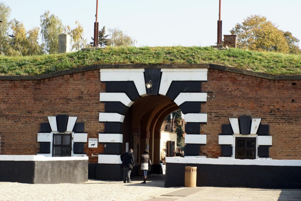 Private Half-Day Tour To Terezin Concentration Camp - Small Fortress: Gestapo prison spaces, courts, tunnels, and the propaganda film