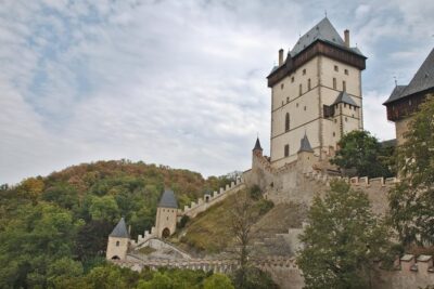 Private Karlstejn castle trip from Prague with Lunch & Admission - Entering the castle: courtyards, the Imperial Palace tour, and its big stories