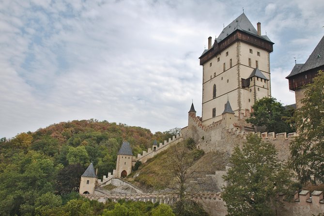 Private Karlstejn castle trip from Prague with Lunch & Admission - Entering the castle: courtyards, the Imperial Palace tour, and its big stories