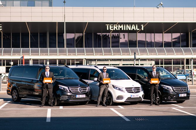 Private Luxury Transfer to Cesky Krumlov from Prague - Private Prague to Český Krumlov: What Changes When It’s Not Public Transit