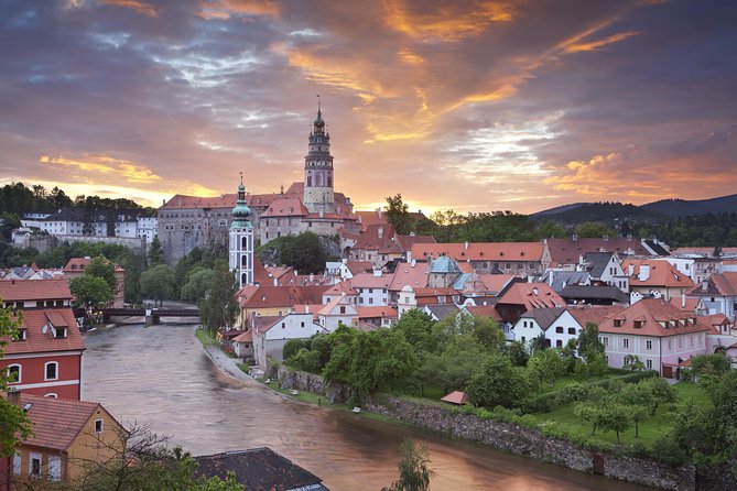 Private Luxury Transfer to Cesky Krumlov from Prague - Where You Arrive: Český Krumlov’s Walkable, Historic Core