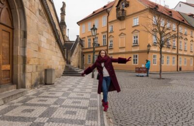 Private photoshoot in Prague - Where the shoot actually goes: Old Town, Charles Bridge, Malá Strana, Kampa