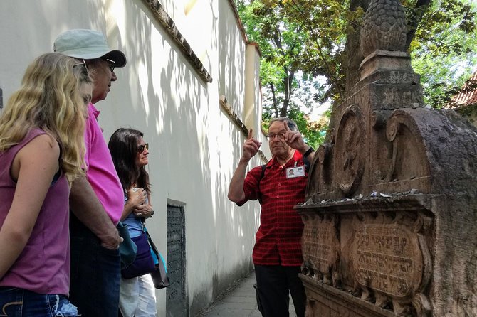 Private Stories of Jewish Prague Walking Tour - Old-New Synagogue (Altneuschul): the 1270 Gothic start point