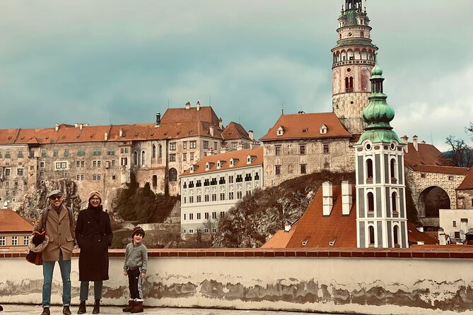 Private UNESCO Český Krumlov Trip from Prague with Local Guide - Stop 5: Best viewpoint for photos, plus lunch tips that save time