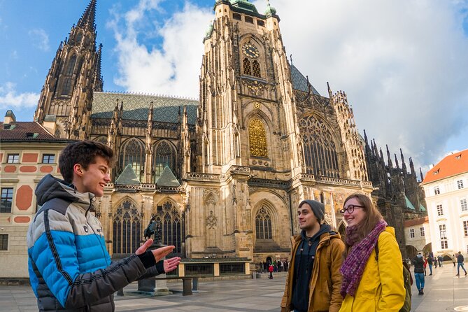 Private Walking Tour: From Charles Bridge to Prague Castle - Starting at your door: pickup, timing, and how to plan your afternoon