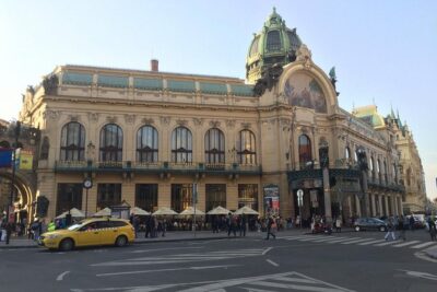 Private Walking Tour in Prague: Old Town with Jewish Quarter and Lower New Town - Wenceslas Square to Franciscan Garden: where the pace slows
