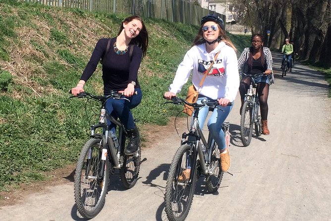 River & Park Bike Tour to Troja Chateau (Private small groups) - Stromovka Park Riding: Green Space That Actually Gets You Away