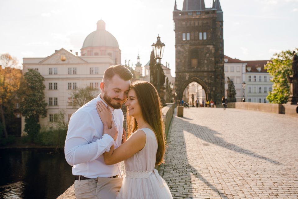 Romantic Photoshoot Experience for Couples in Prague - Meeting outside Four Seasons: how the session stays organized