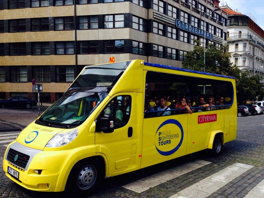 Short city tour by bus - 1 hour - A 1-hour Prague bus loop that gets you oriented fast
