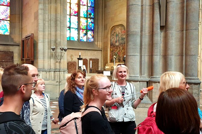 Skip the line: Prague Castle Interiors Tour with Local Guide - Getting to the meeting point (and avoiding that first-day headache)