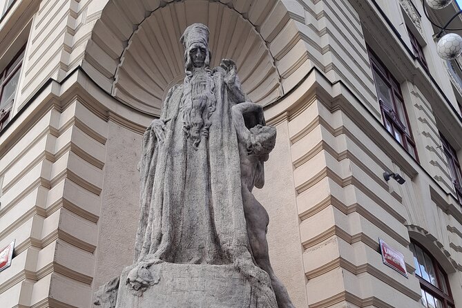 Small-Group Tour through the History of Jewish Prague - Maisel Synagogue: from 10th-century Bohemian roots to 18th-century emancipation