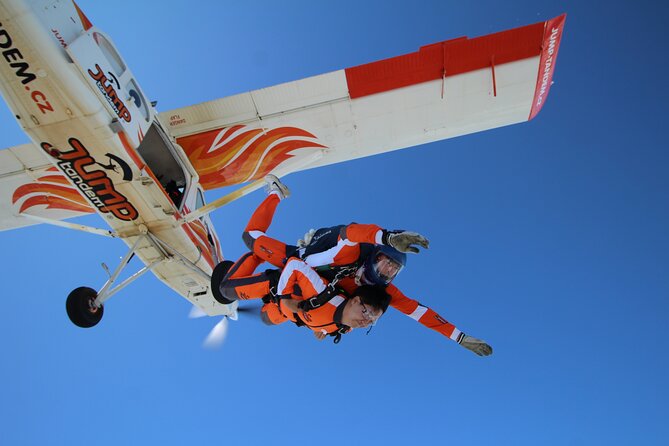 Tandem Skydiving in Prague - Tandem Jump with transfers! - What to Wear: Cold Air, Wind, and Practical Comfort