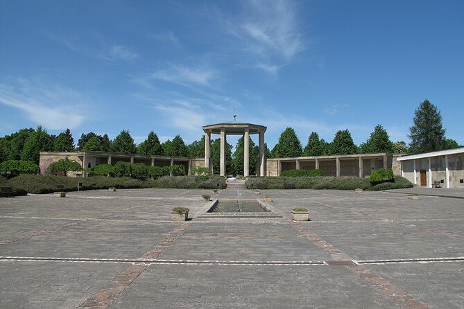 The only full Anthropoid tour with a visit to curve and Lidice, by private car - Timing and transportation: why the 3 hours feel manageable