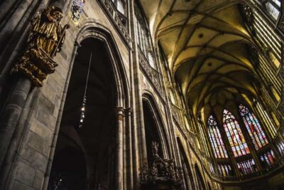 Tour of Prague Castle in italian language ticket included - Old Royal Palace halls of Bohemian power