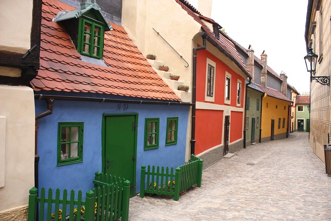 Two-Hour Morning Walking Tour of Prague Castle - Walking style, group size, and hearing your guide