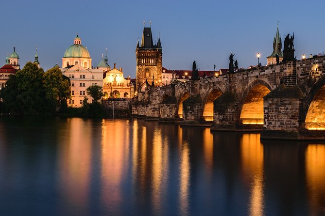 VIP Tour: Professional photos - You and Prague Best Monuments - How You Get Your Photos: About 100 Shots and 9 Retouched