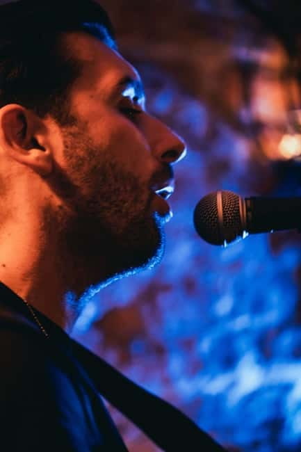 Wednesday Night Live Music with Cocktails - Kontakt Bar in Prague 1: The Setting for the Night